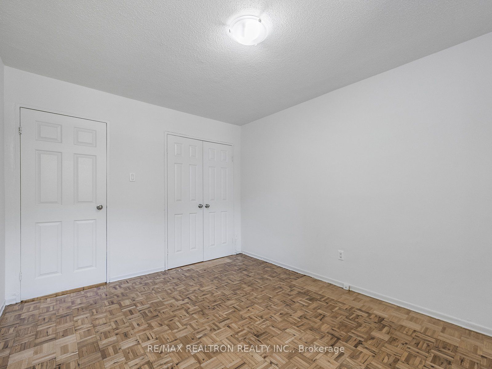 5 Glamorgan Avenue, #611