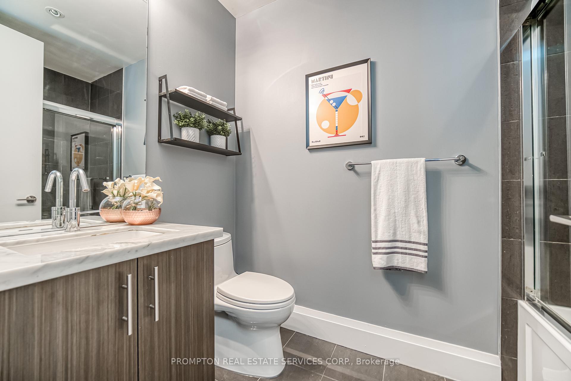 2 Bedrooms Condo at 39 Queens, Toronto For sale