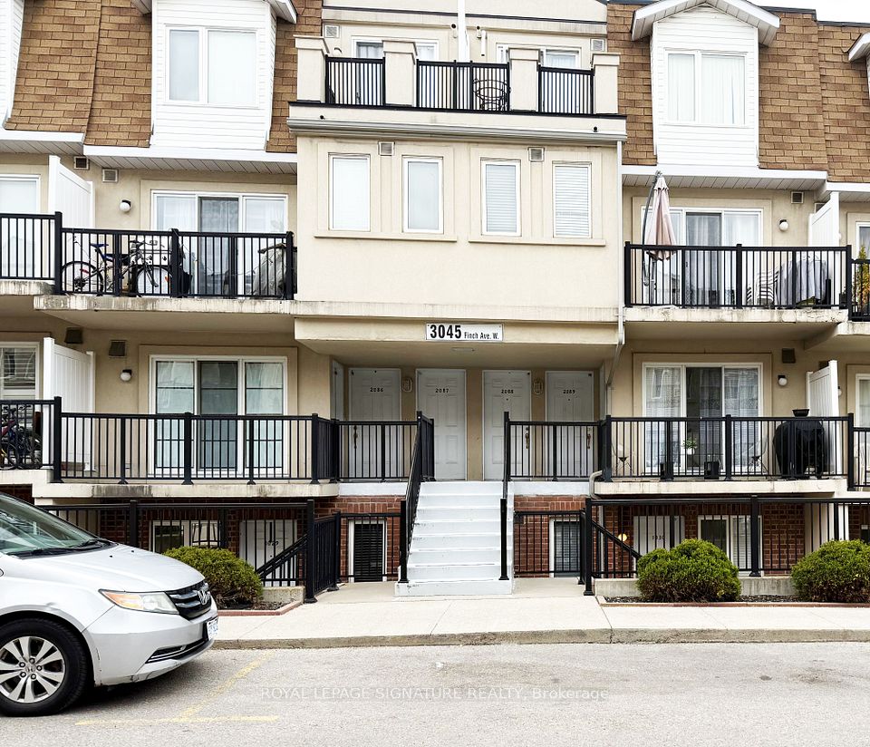 3045 Finch