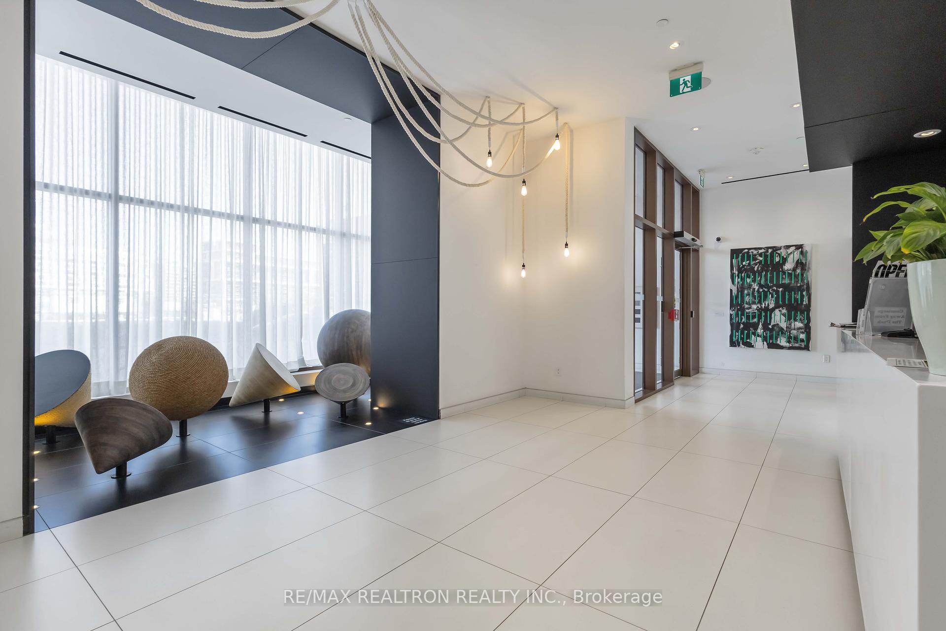 2 Bedrooms Condo at 20 Richardson, Toronto For sale