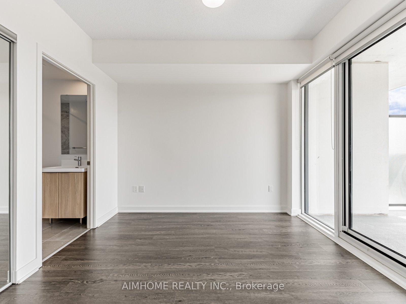 2 Bedrooms Condo at 20 O’Neil, Toronto For sale