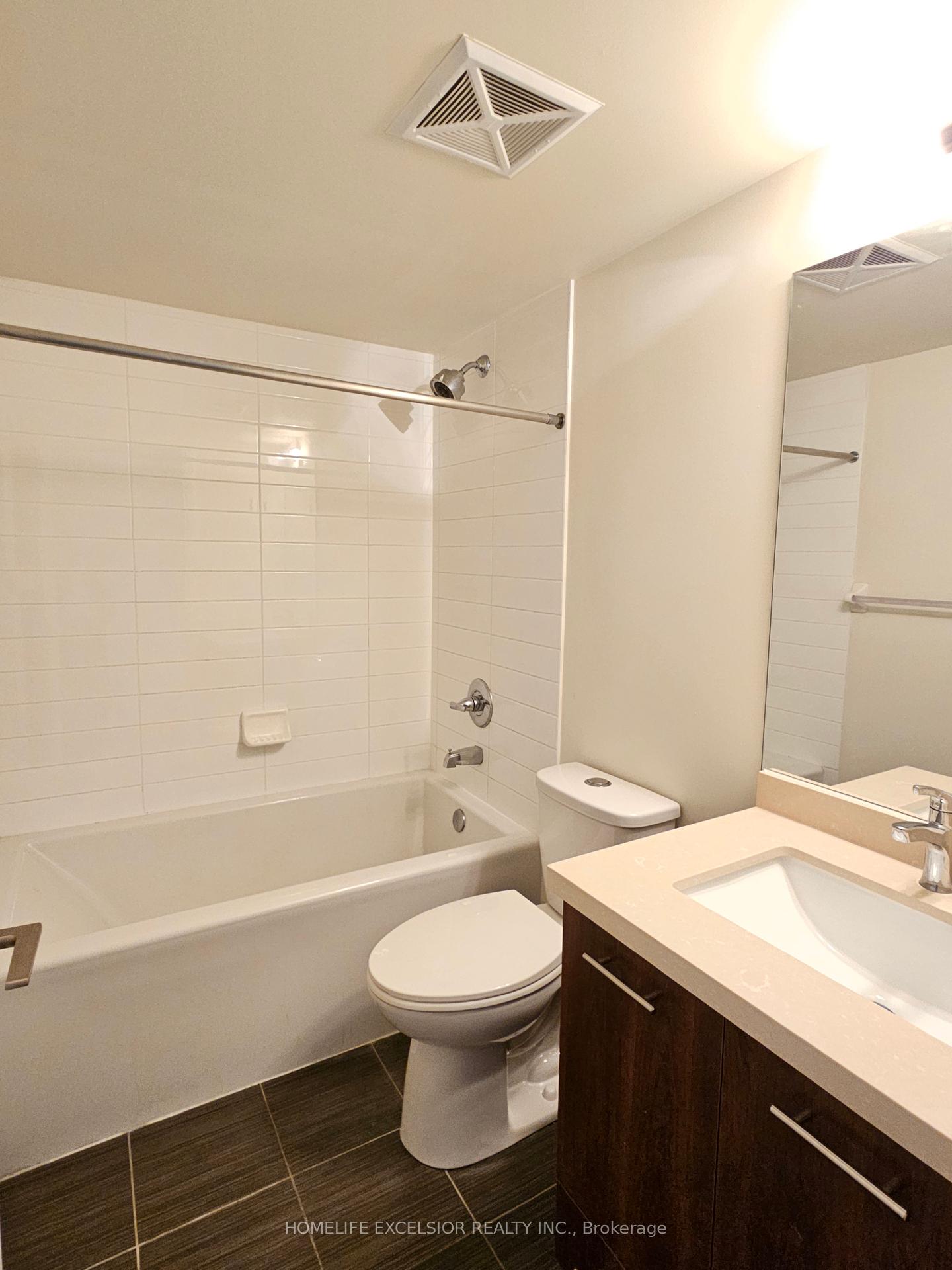 2 Bedrooms Condo at 135 Village Green,  Toronto For sale