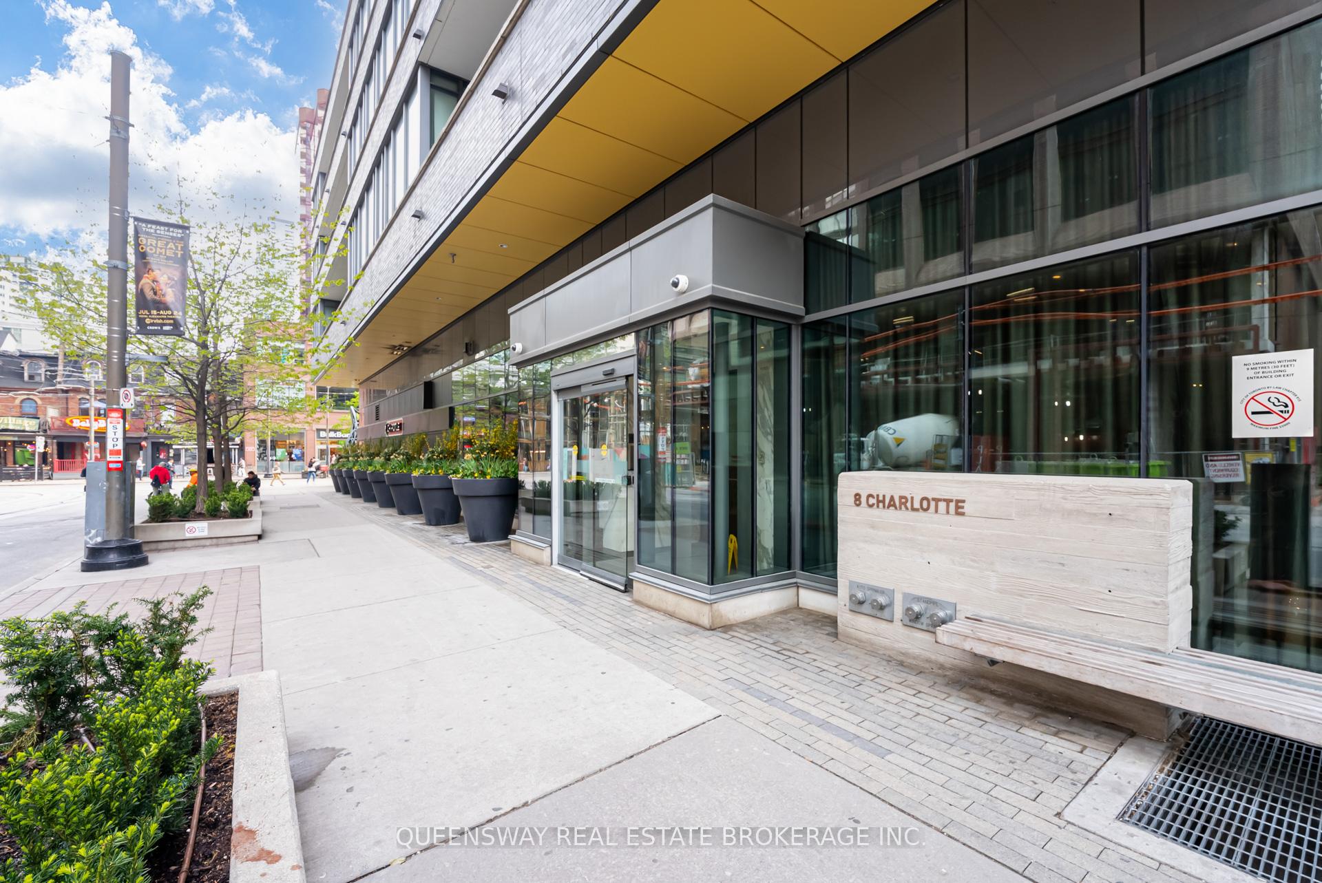 2 Bedrooms Condo at 8 Charlotte, Toronto For sale