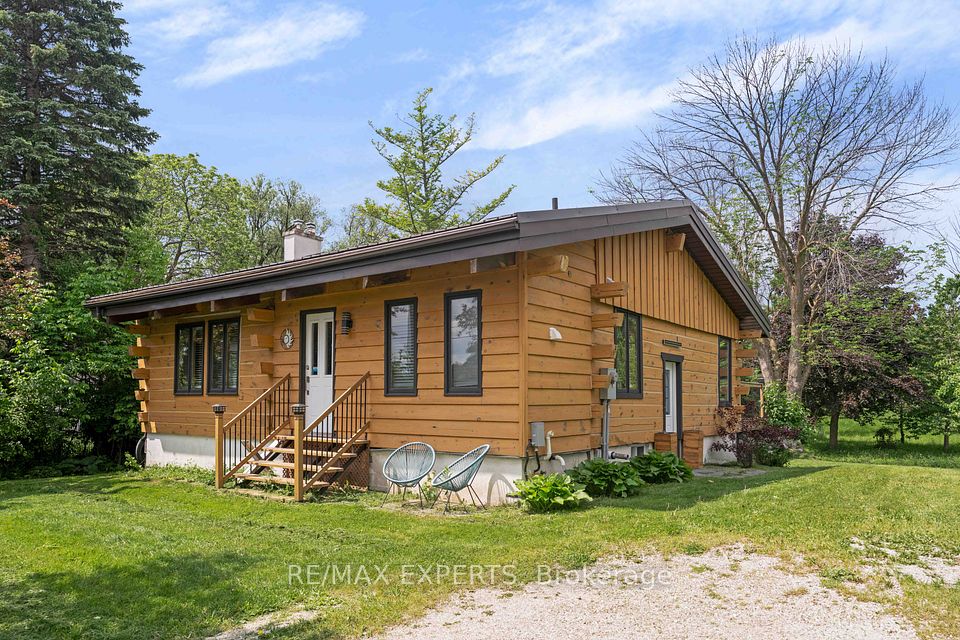 795744 Grey Road 19