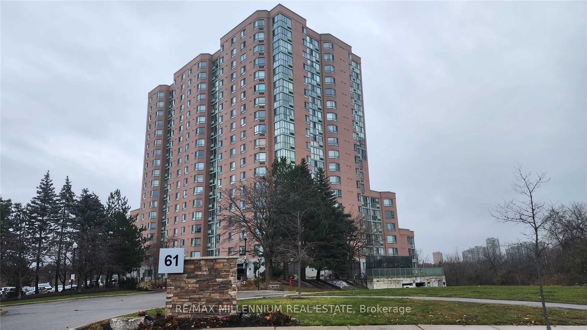 2 Bedrooms Condo at 61 Markbrook, Toronto For sale
