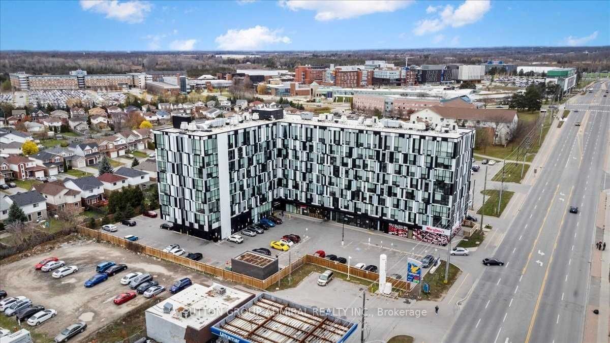 1900 Simcoe Street N, #636