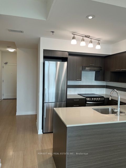 320 Tweedsmuir Avenue, #1501