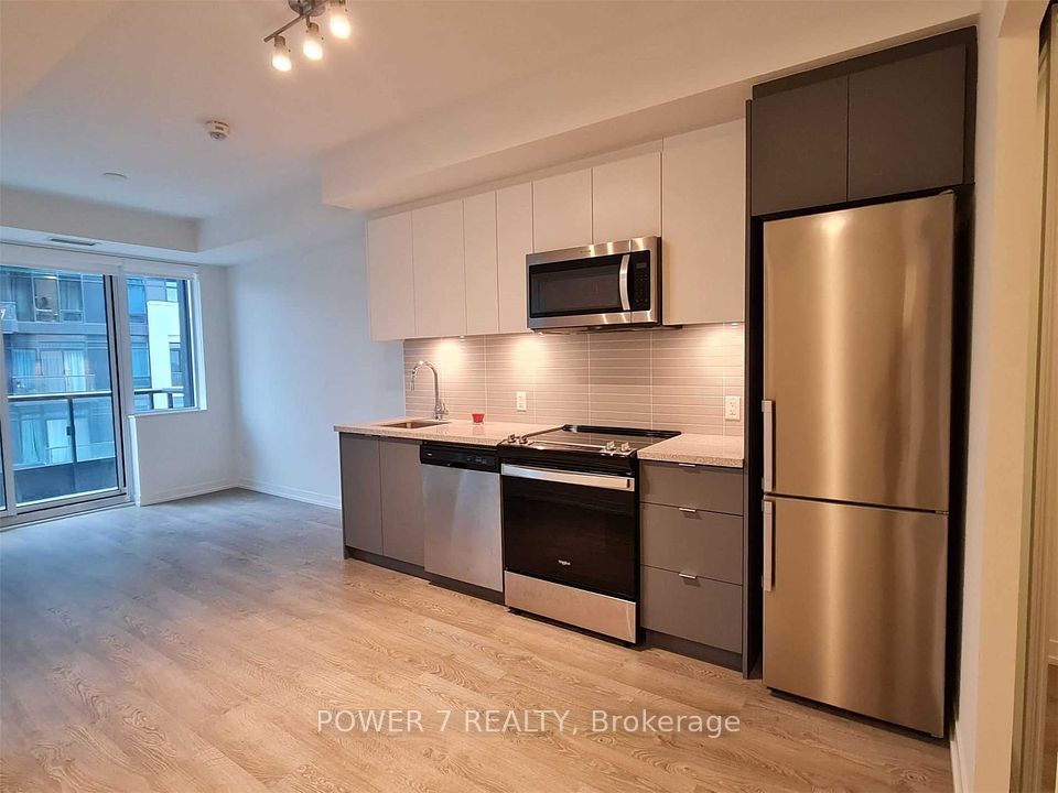 #807W - 3 Rosewater Street, Richmond Hill, ON L4C 5T6