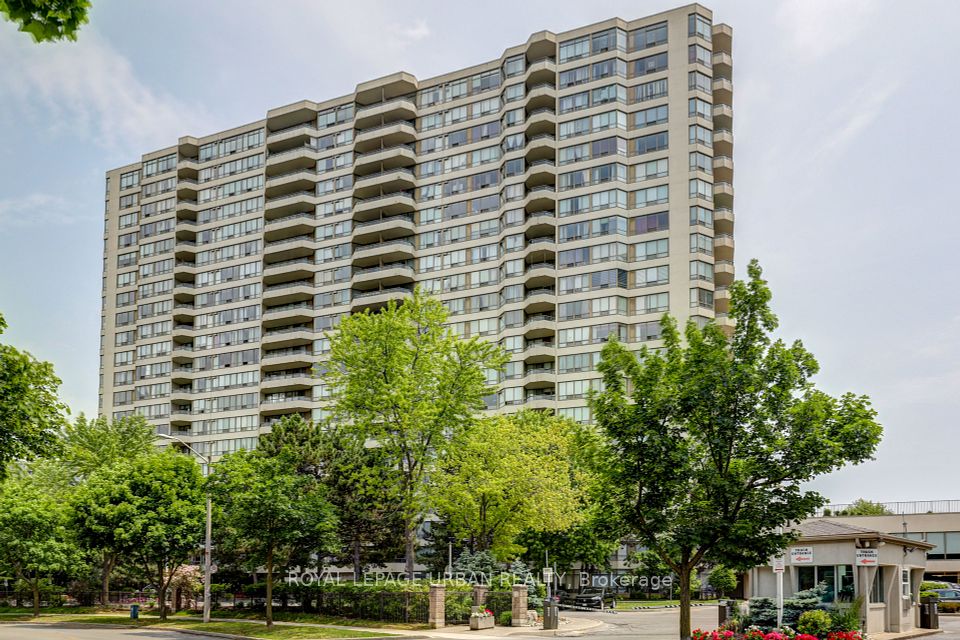 5 Greystone Walk