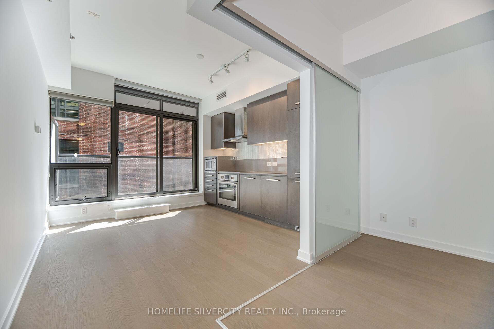 1 Bedroom Condo at 15 Beverley, Toronto For sale