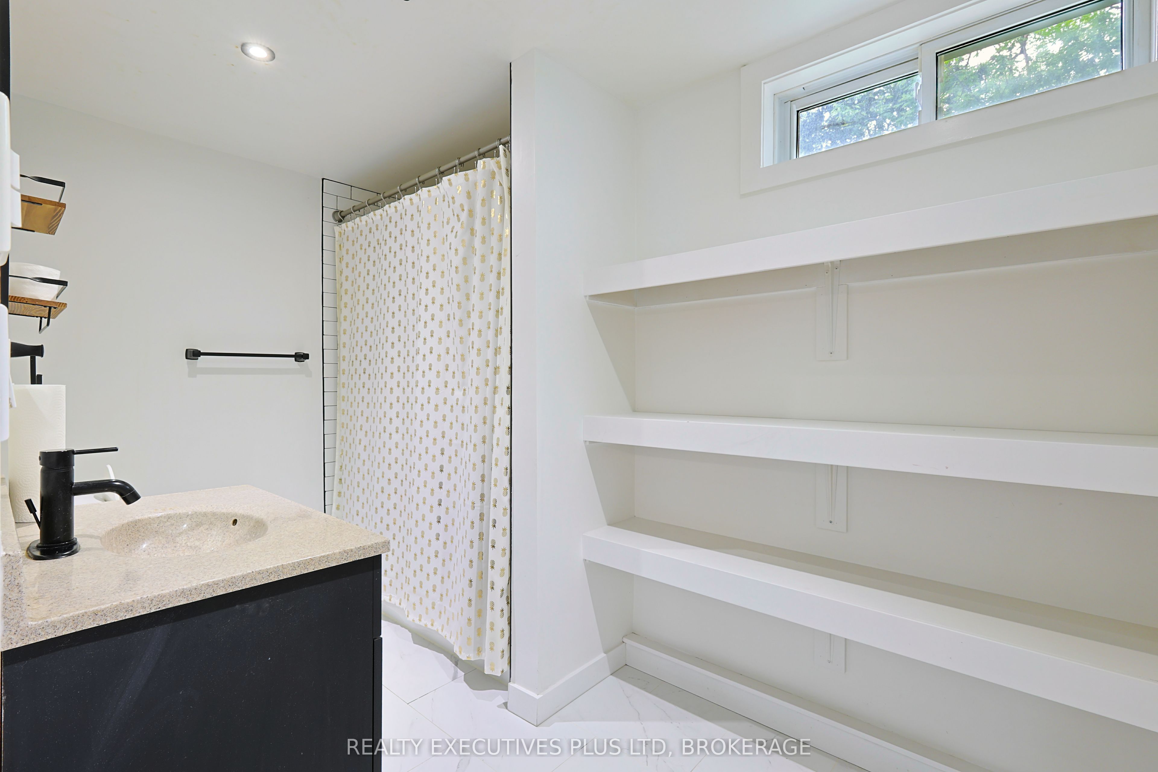 15 Chestnut Street, St. Catharines, ON L2T 1G6