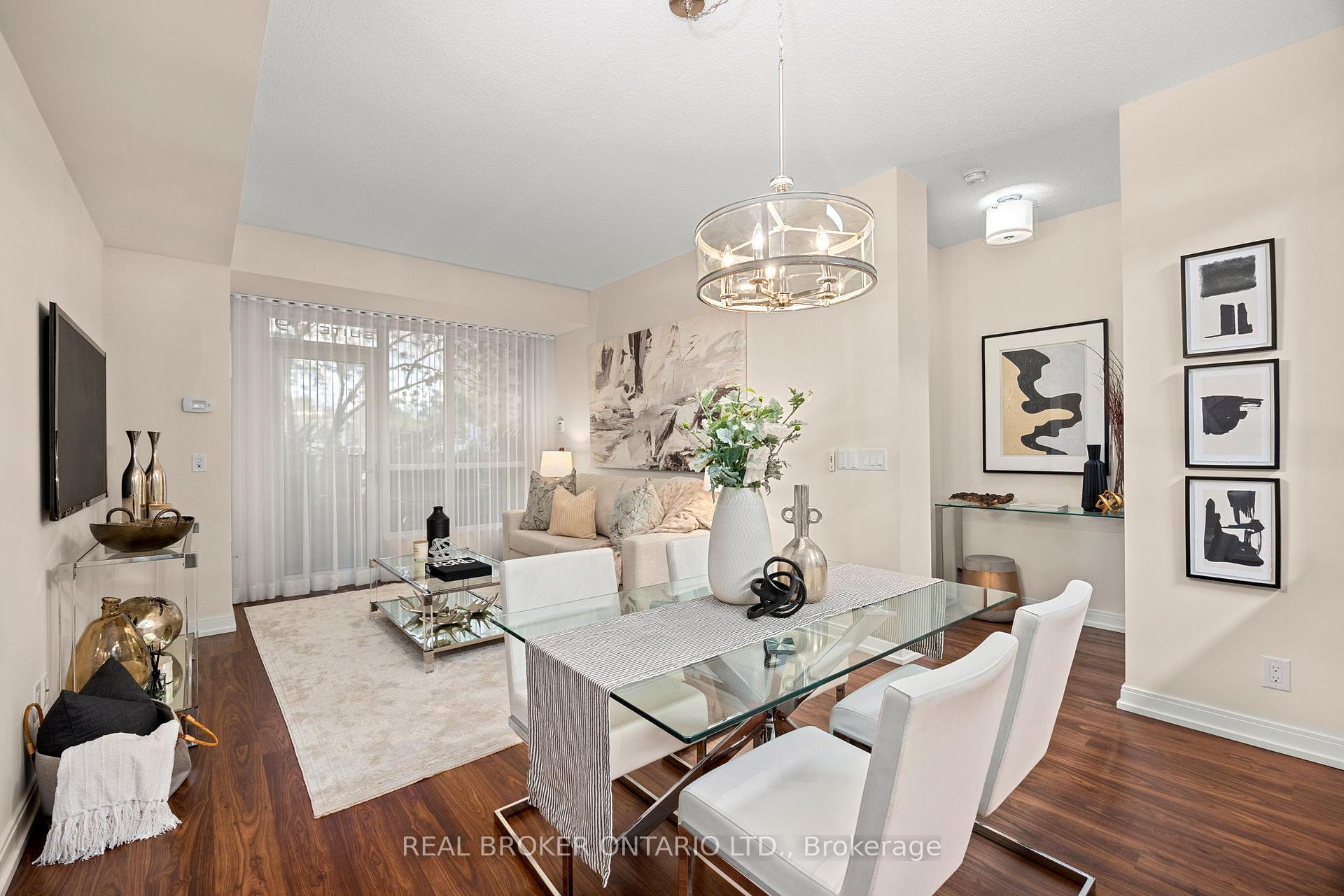 2 Bedrooms Condo at 181 Village Green, Toronto For sale