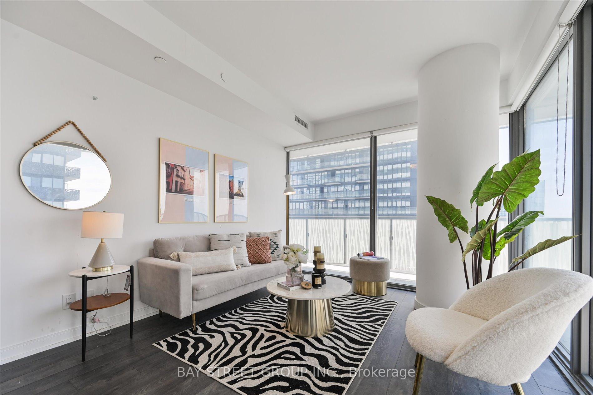 1 Bedroom Condo at 50 Charles, Toronto For sale