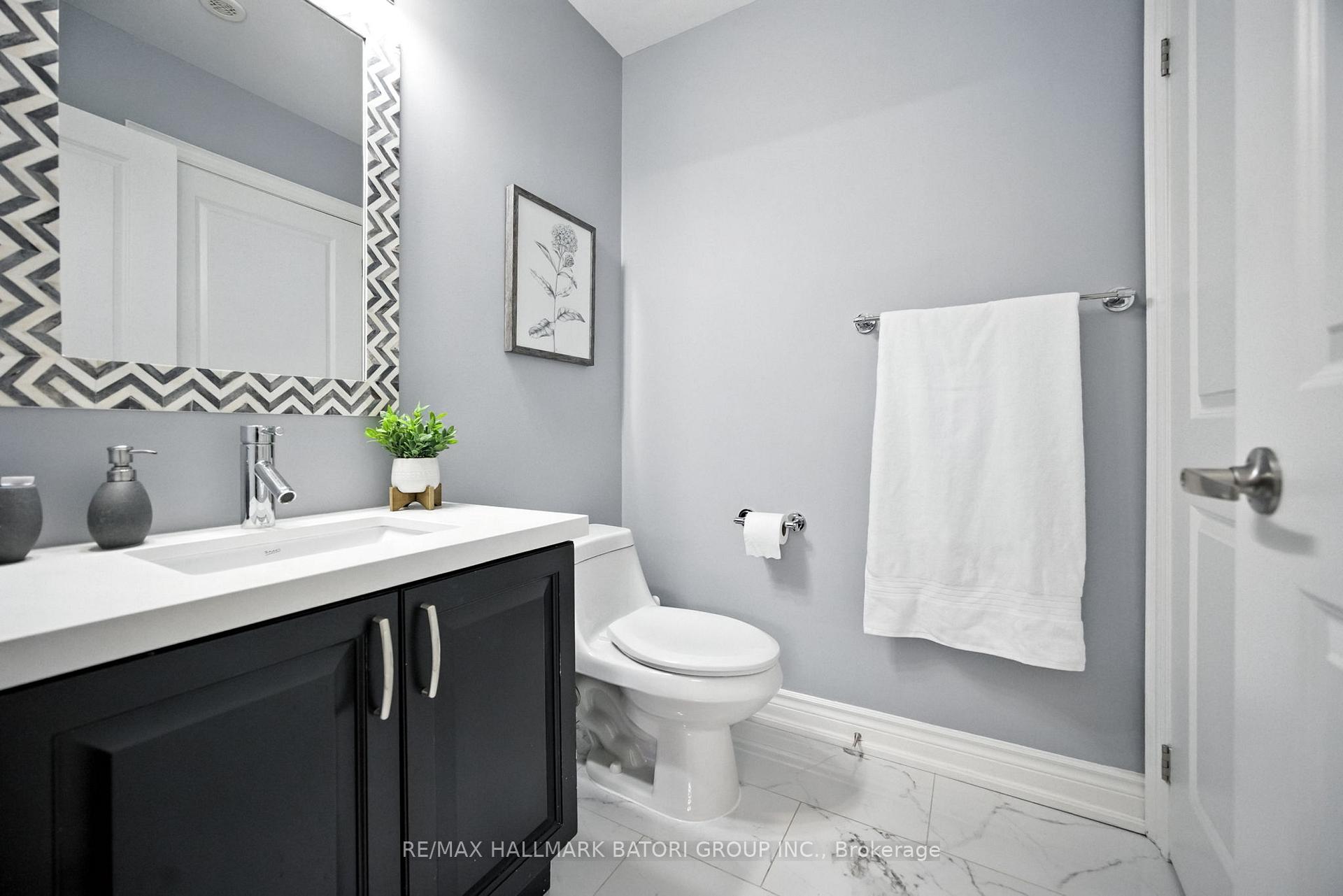 4 Bedrooms Condo at 2110 Bayview, Toronto For sale
