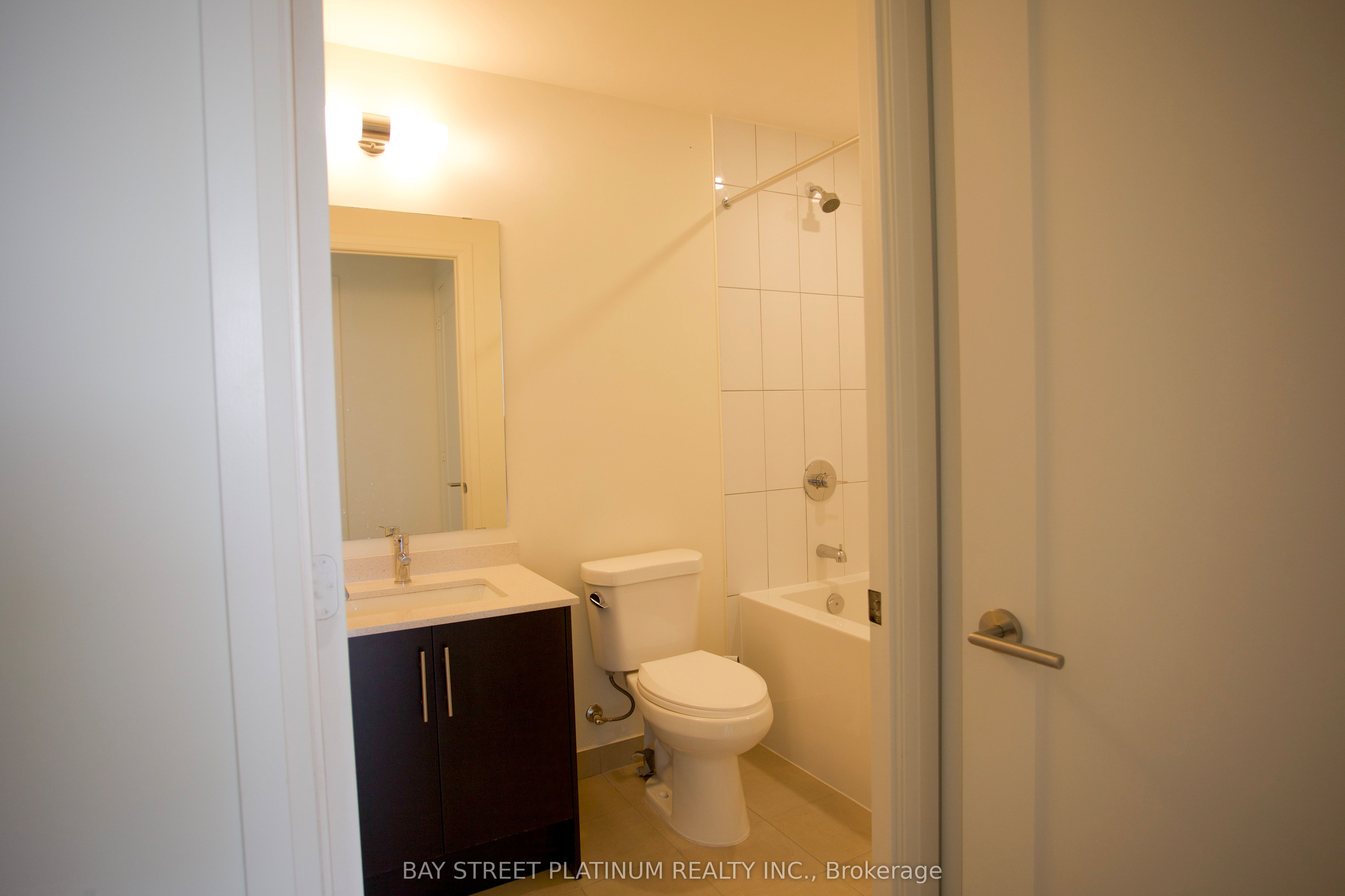 509 DUNDAS Street, #602