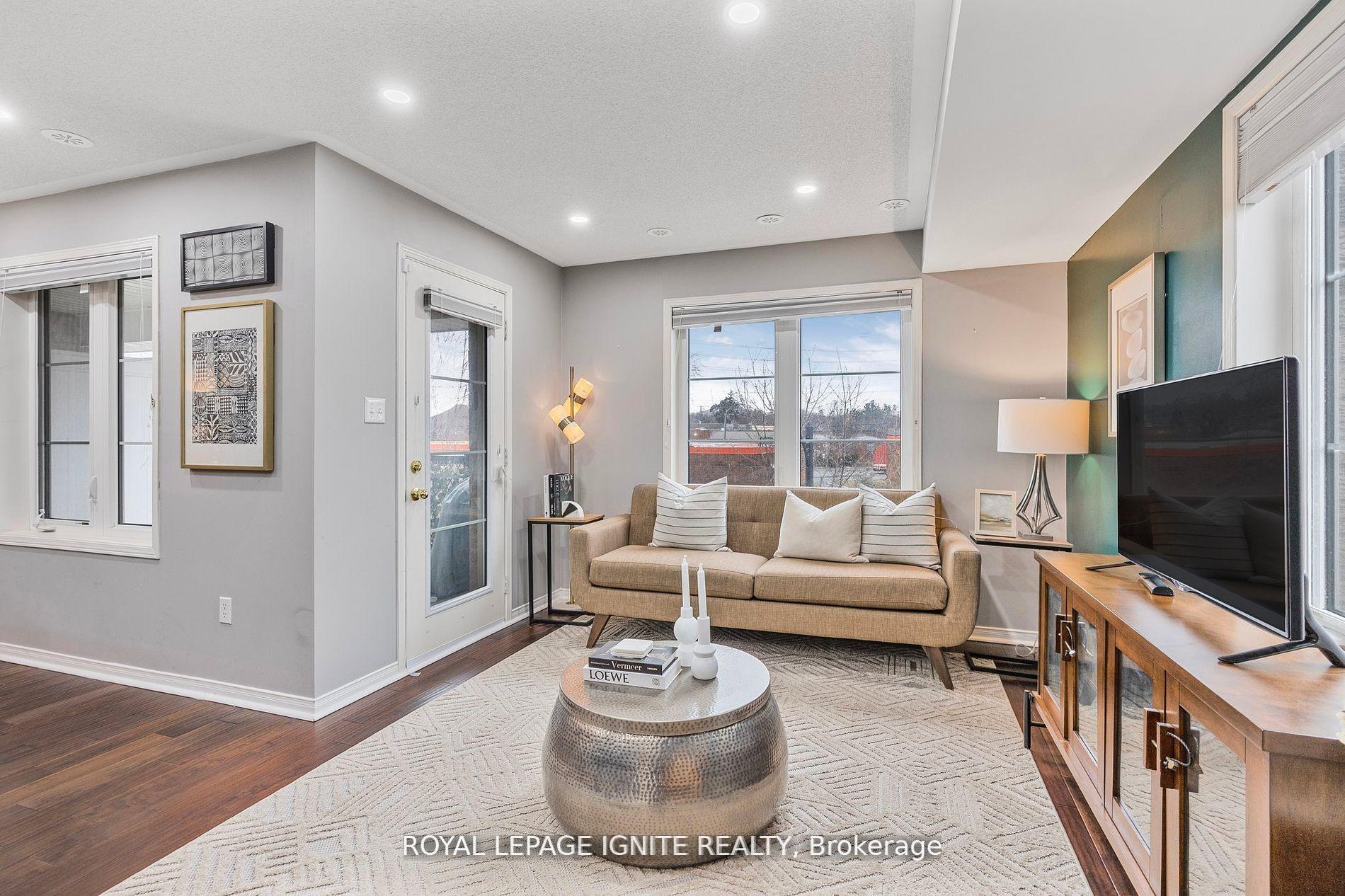 2 Bedrooms Condo at 6063 Kingston, Toronto For sale