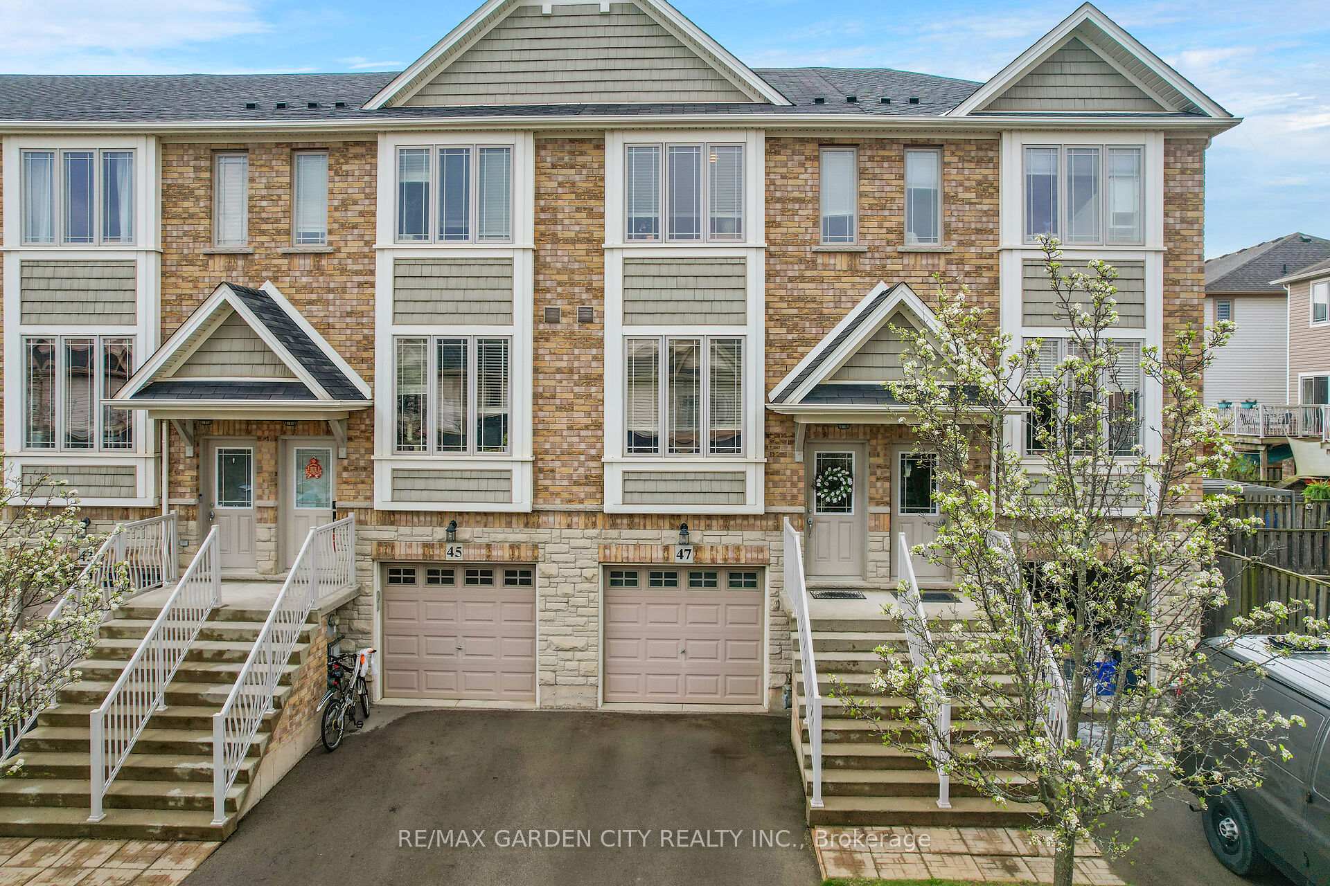 #47 - 8 Hemlock Way, Grimsby, ON L3M 0B5 #47