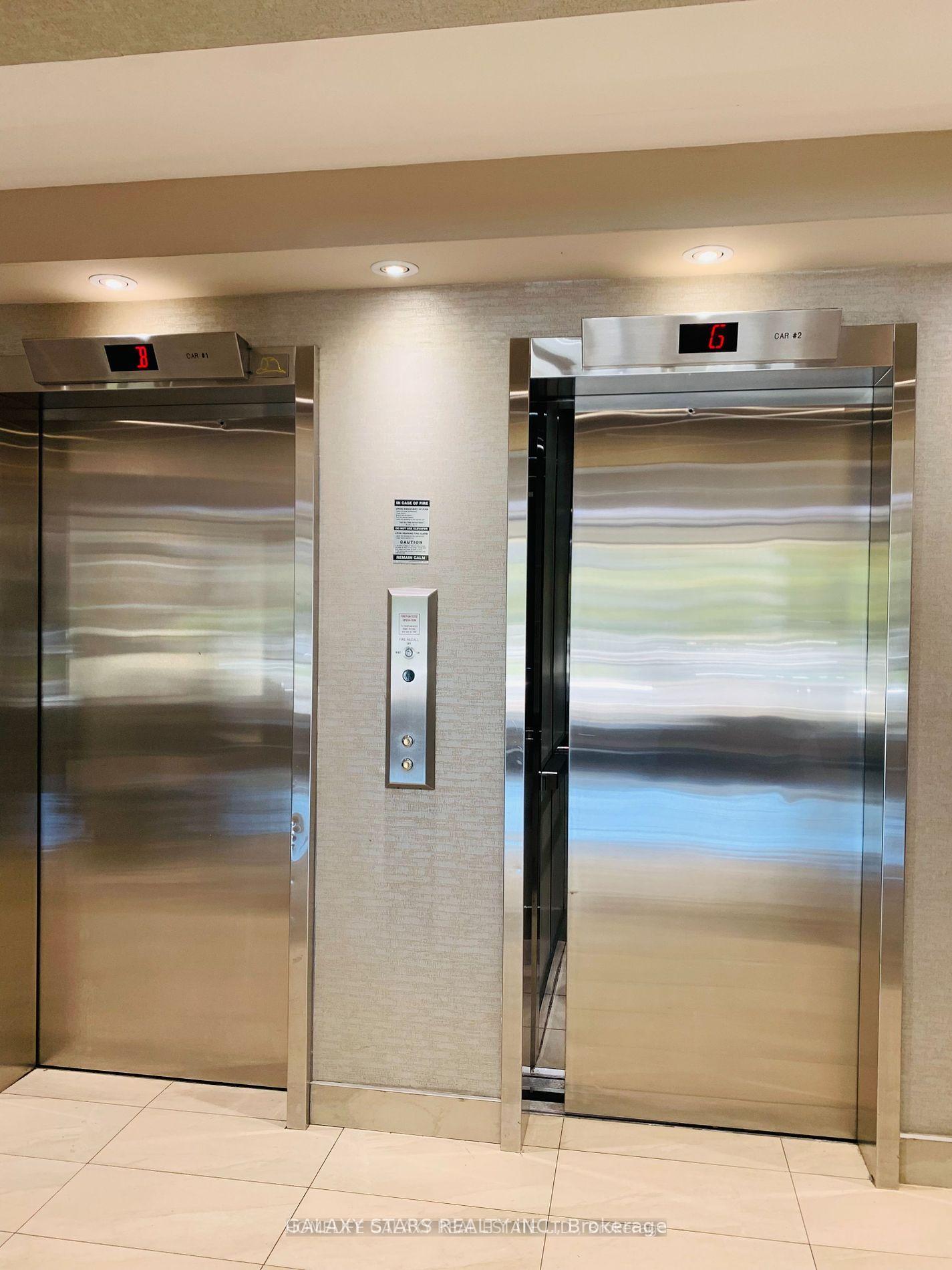 2 Bedrooms Condo at 2 Glamorgan,  Toronto For sale