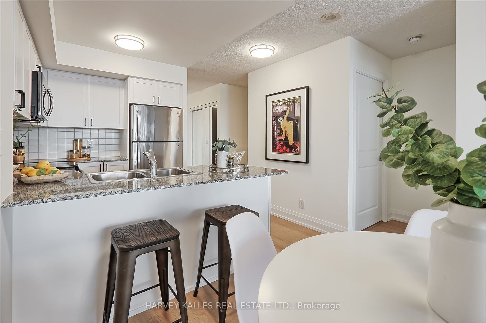 1070 Sheppard Avenue W 912