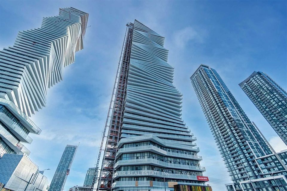 3900 Confederation