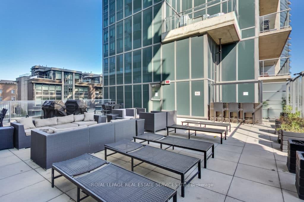 2 Bedrooms Condo at 59 East Liberty, Toronto For sale