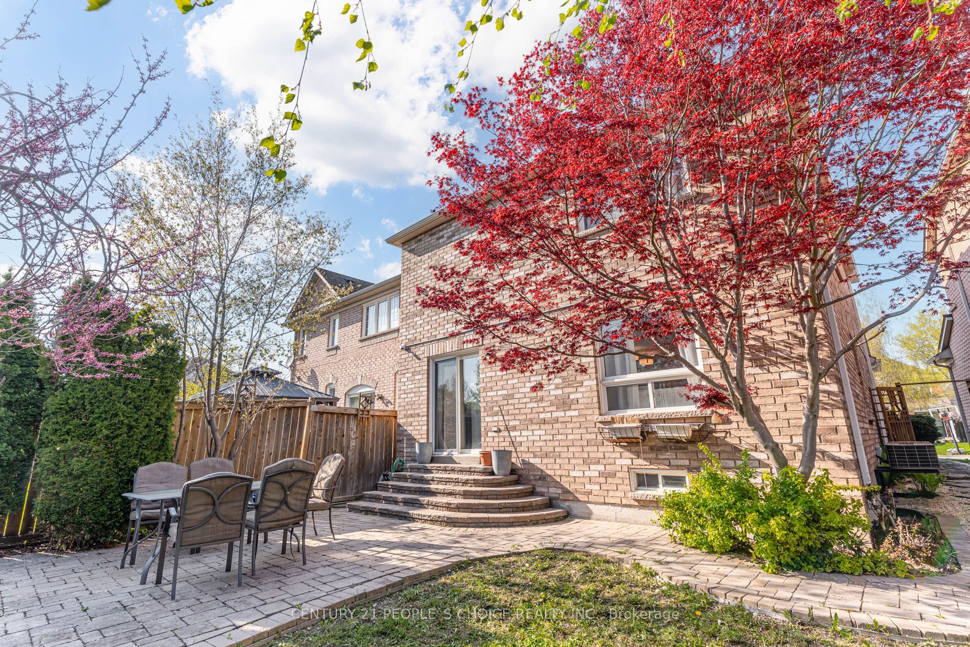 27 Rivendell Trail, Toronto, ON M1X 2C1