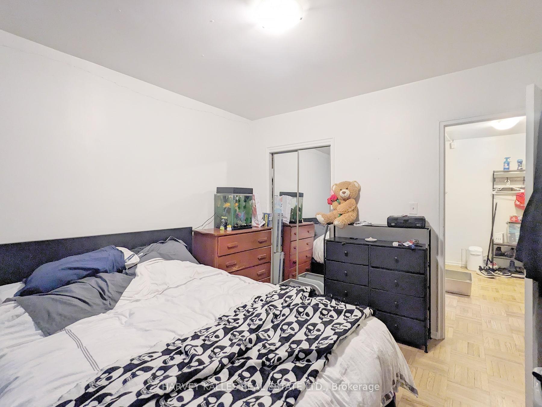 1751 Victoria Pk Avenue 201
