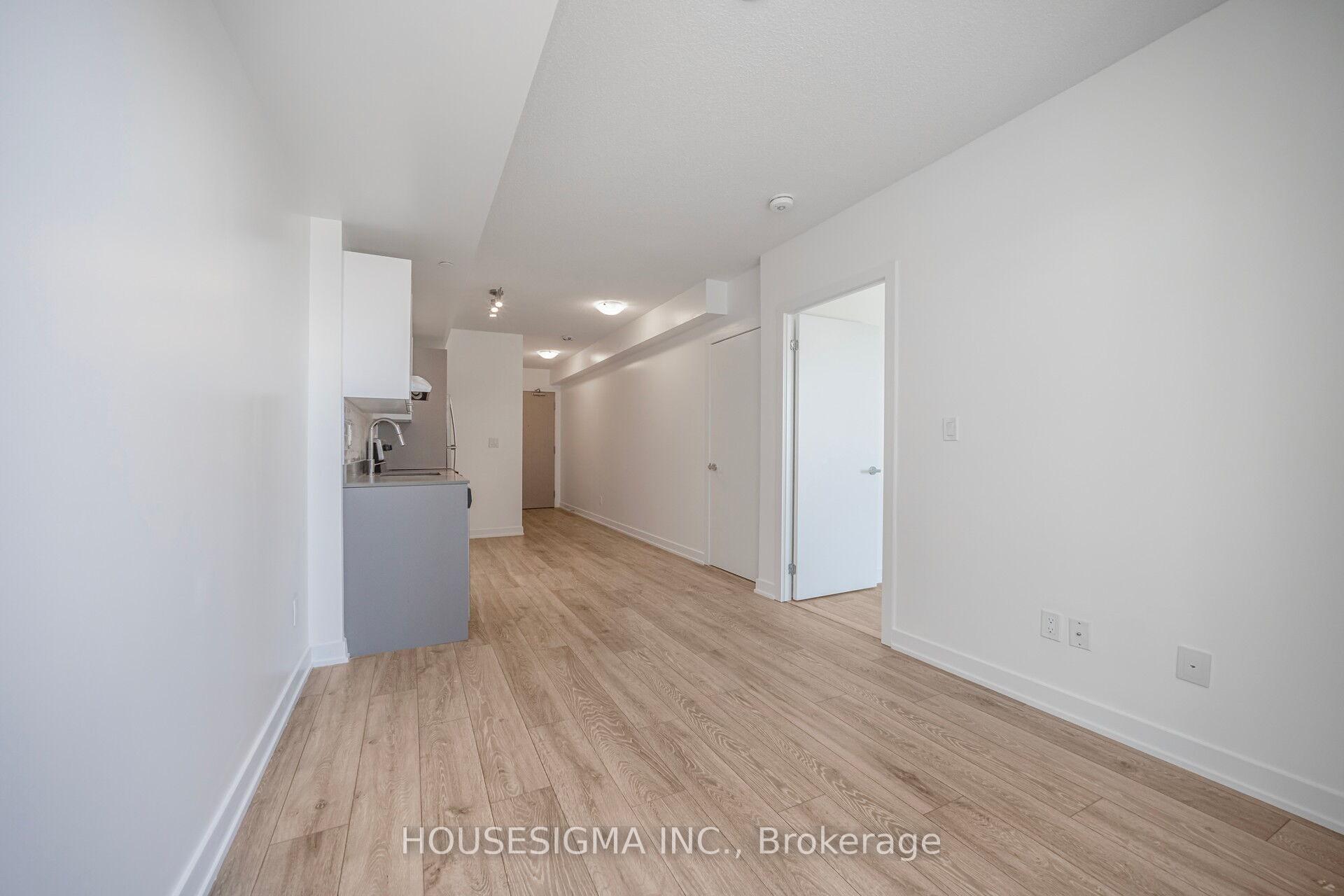 1 Bedroom Condo at 3200 Dakota, Burlington For sale