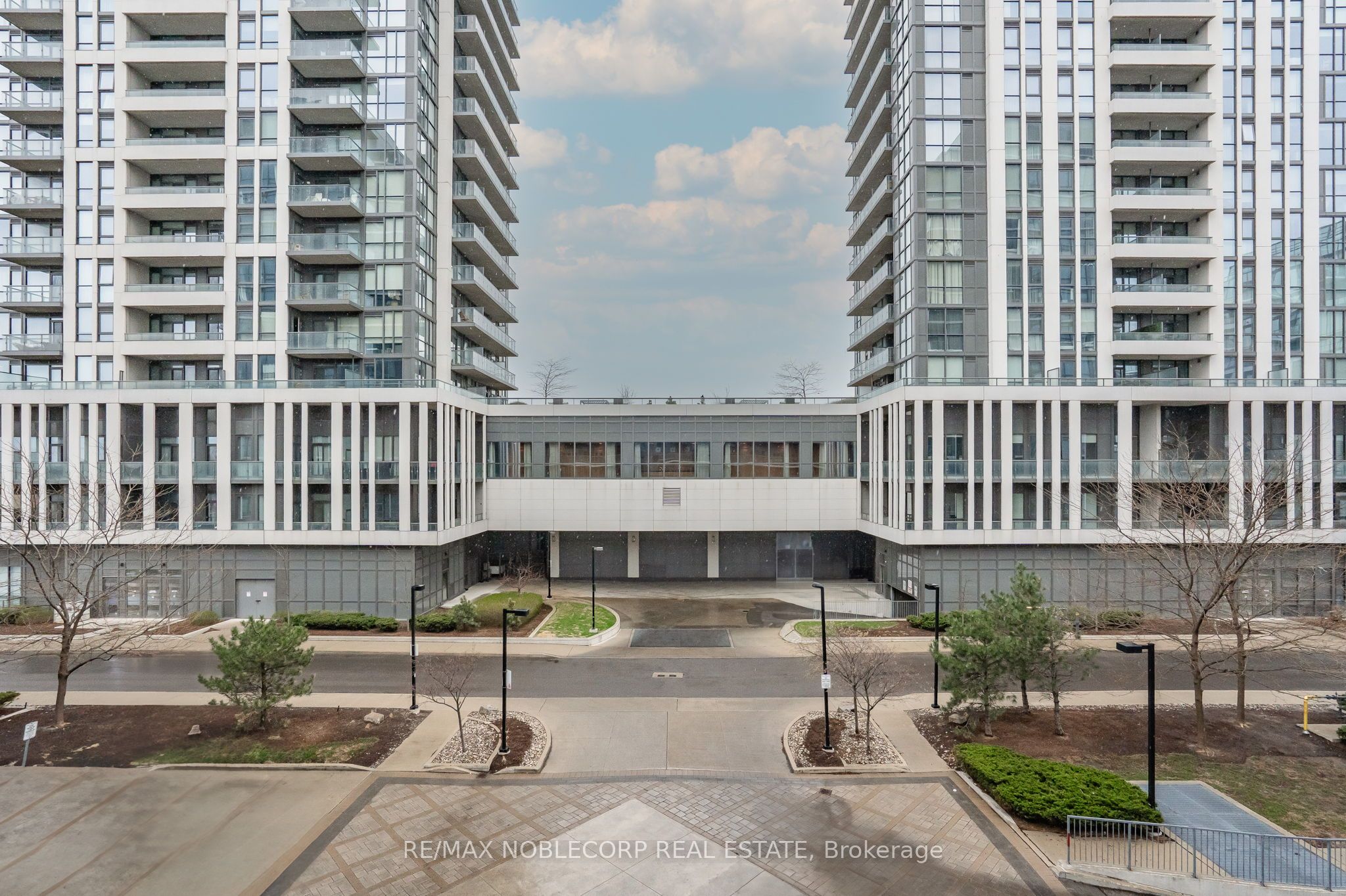 #331 - 1185 The Queensway Avenue, Toronto, ON M8Z 0C6