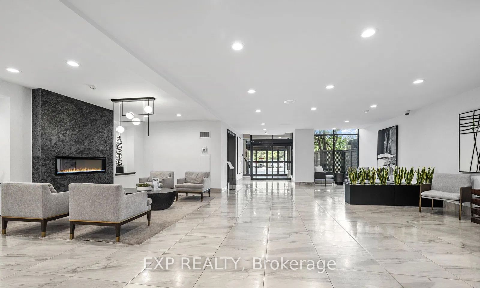 22 Clarissa Drive, #306