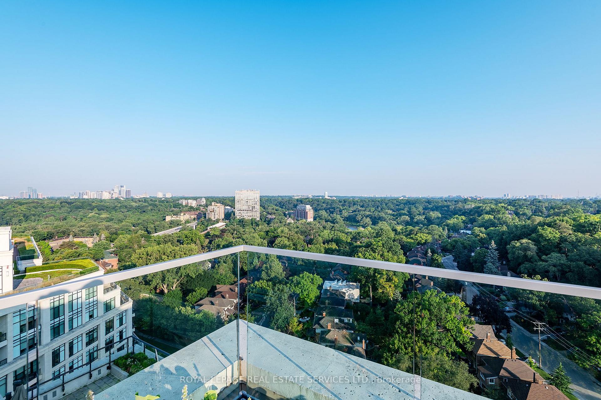 2 Bedrooms Condo at 1 Old Mill,  Toronto For sale