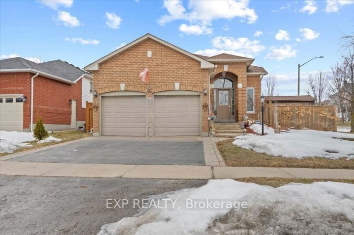 16 Goodwin Avenue, Clarington, ON L1C 4Z4