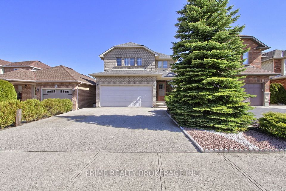 227 Hepburn Crescent, Hamilton, ON L9C 7T3