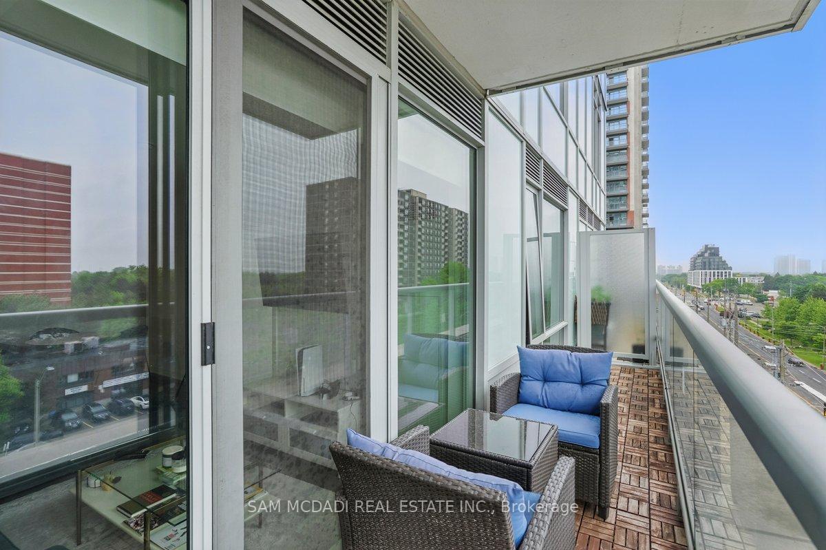 2 Bedrooms Condo at 3220 Sheppard, Toronto For sale