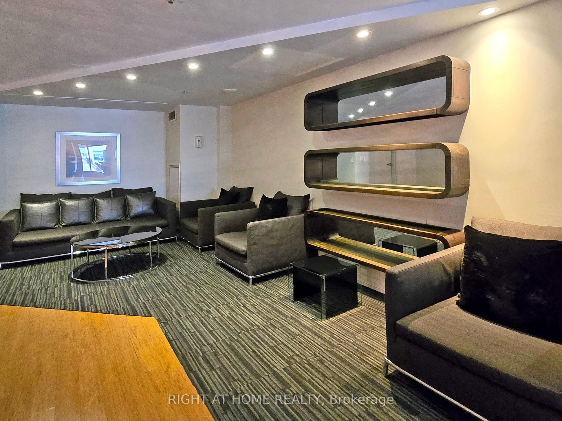 111 Elizabeth Street, #1702