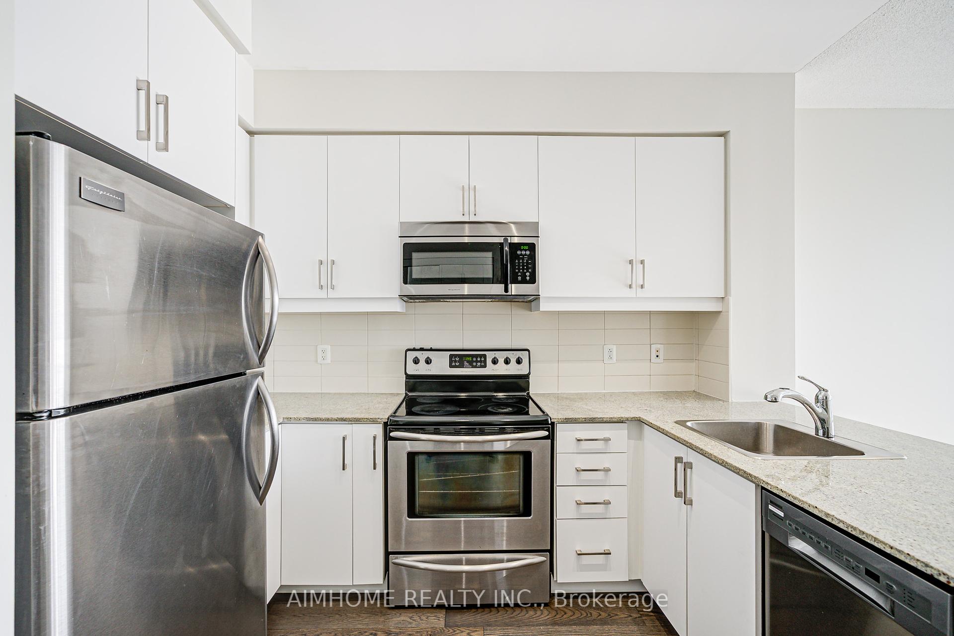 2 Bedrooms Condo at 2885 Bayview, Toronto For sale