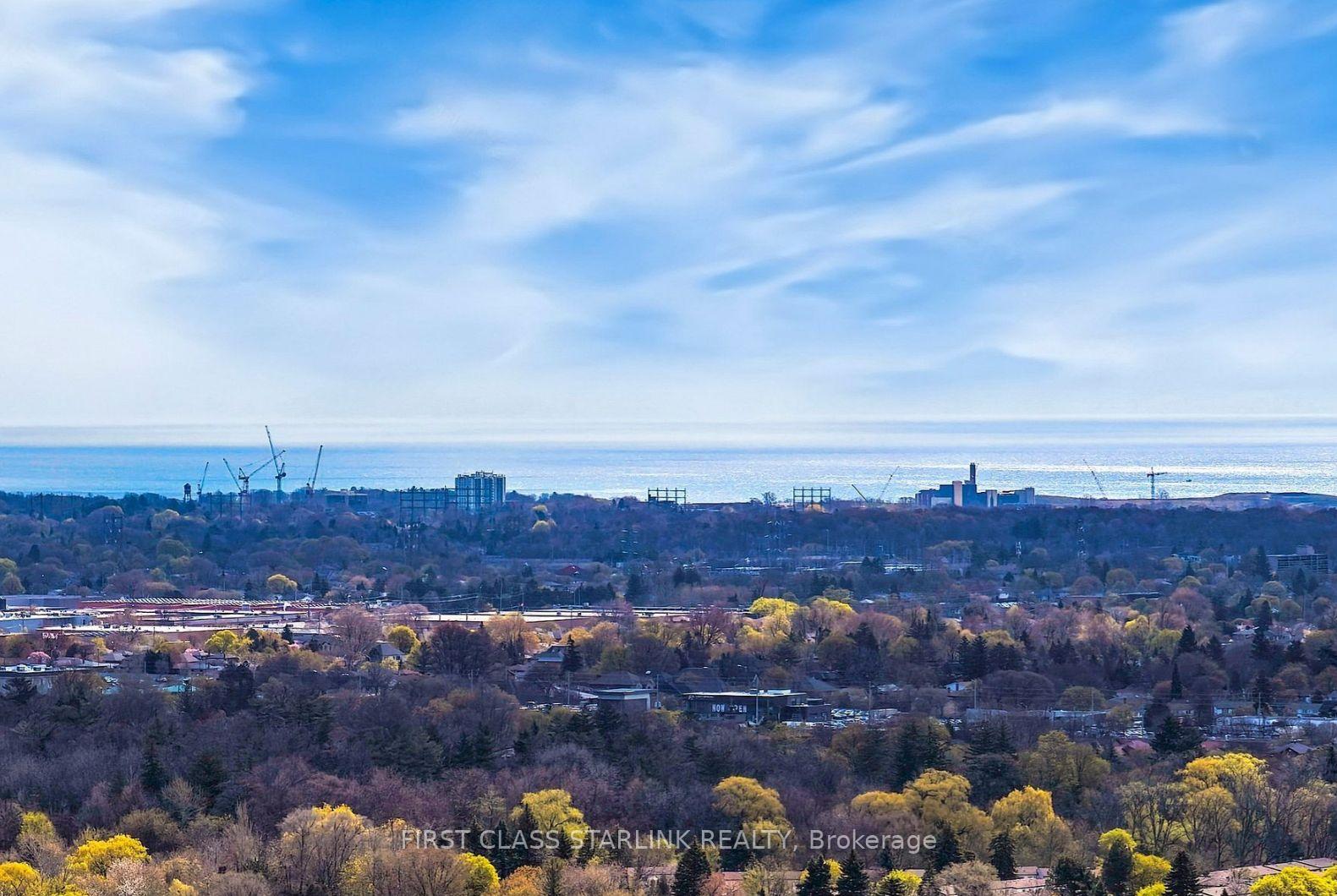 2 Bedrooms Condo at 36 Elm, Mississauga For sale