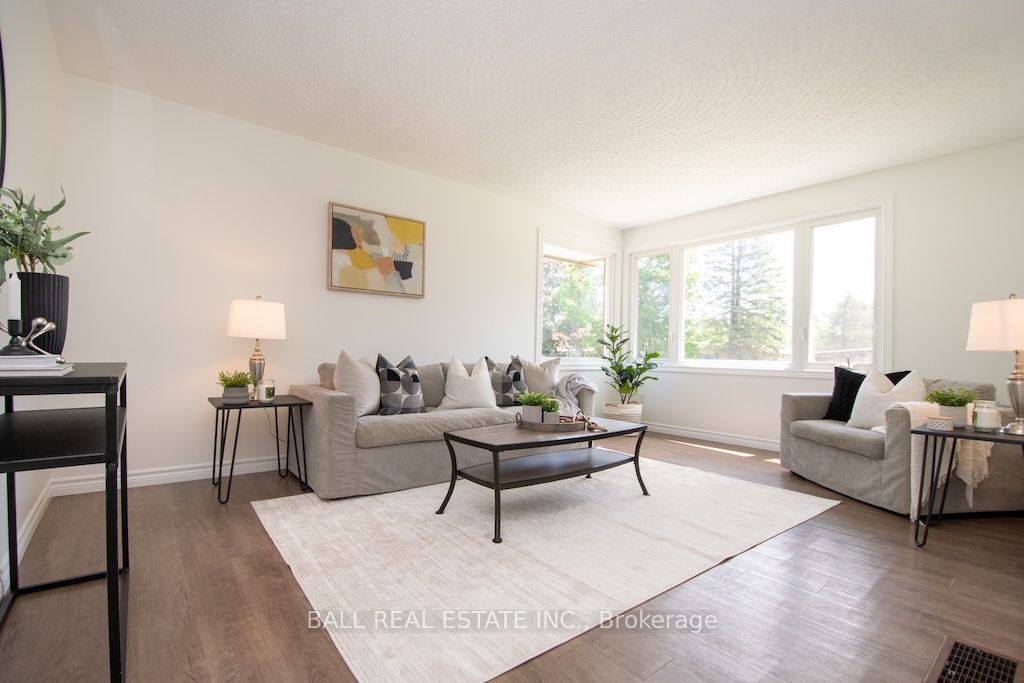 286 Sunset Boulevard