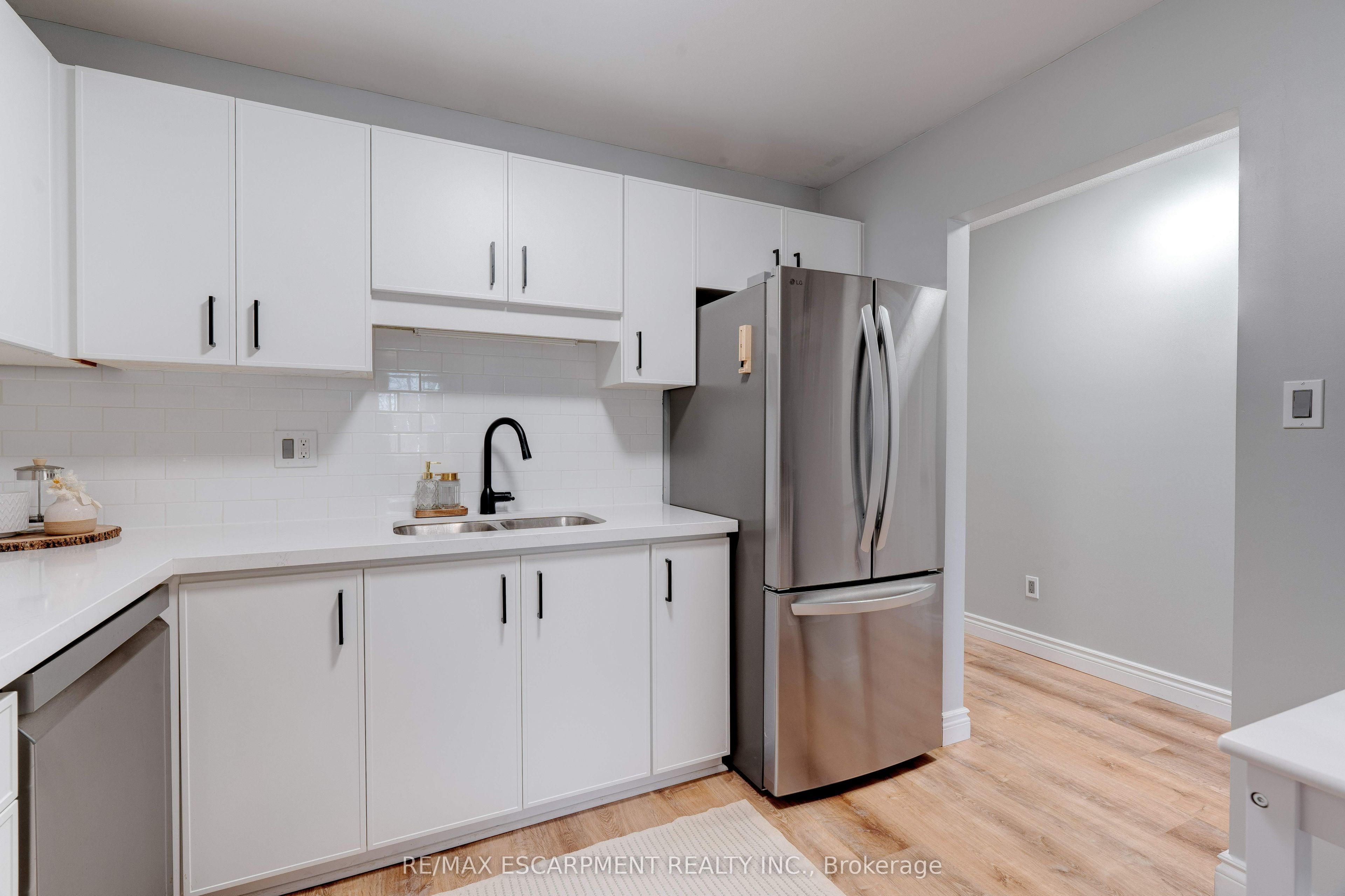 386 Highland Road W, #31