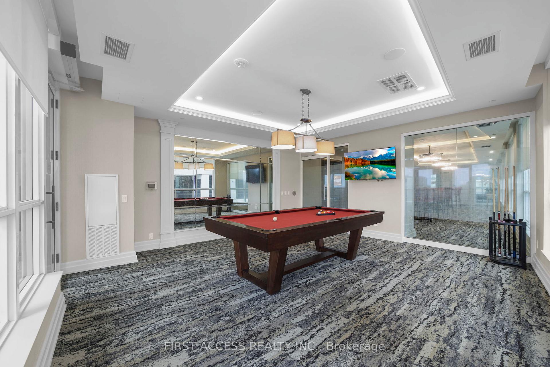 1 Bedroom Condo at 36 ELM,  Mississauga For sale