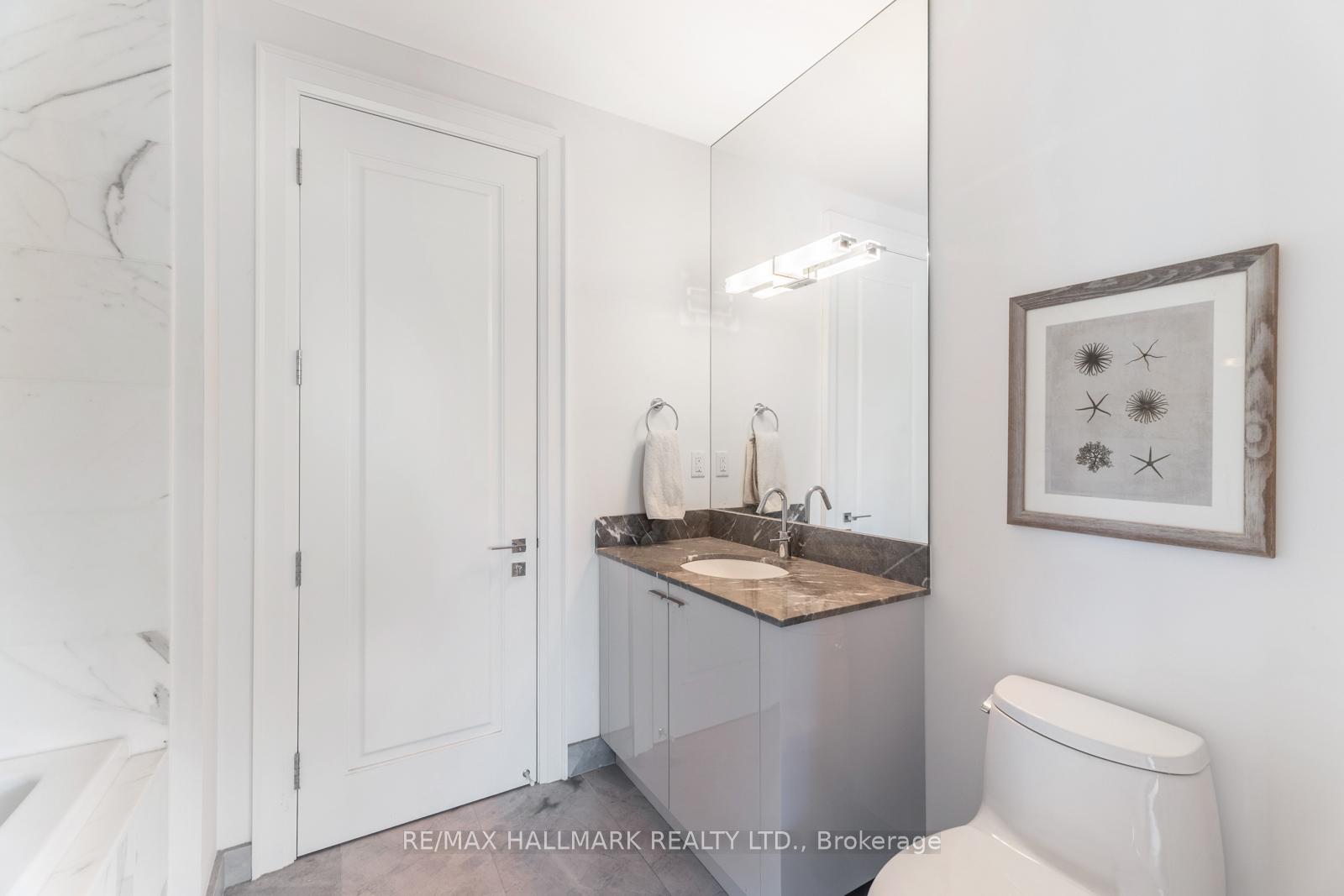 1 Bedroom Condo at 88 Davenport, Toronto For sale