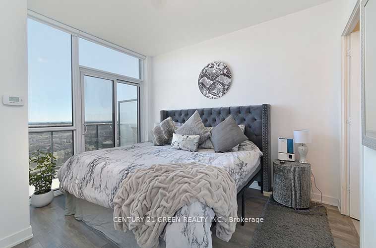 4655 Glen Erin Drive, #PH 4