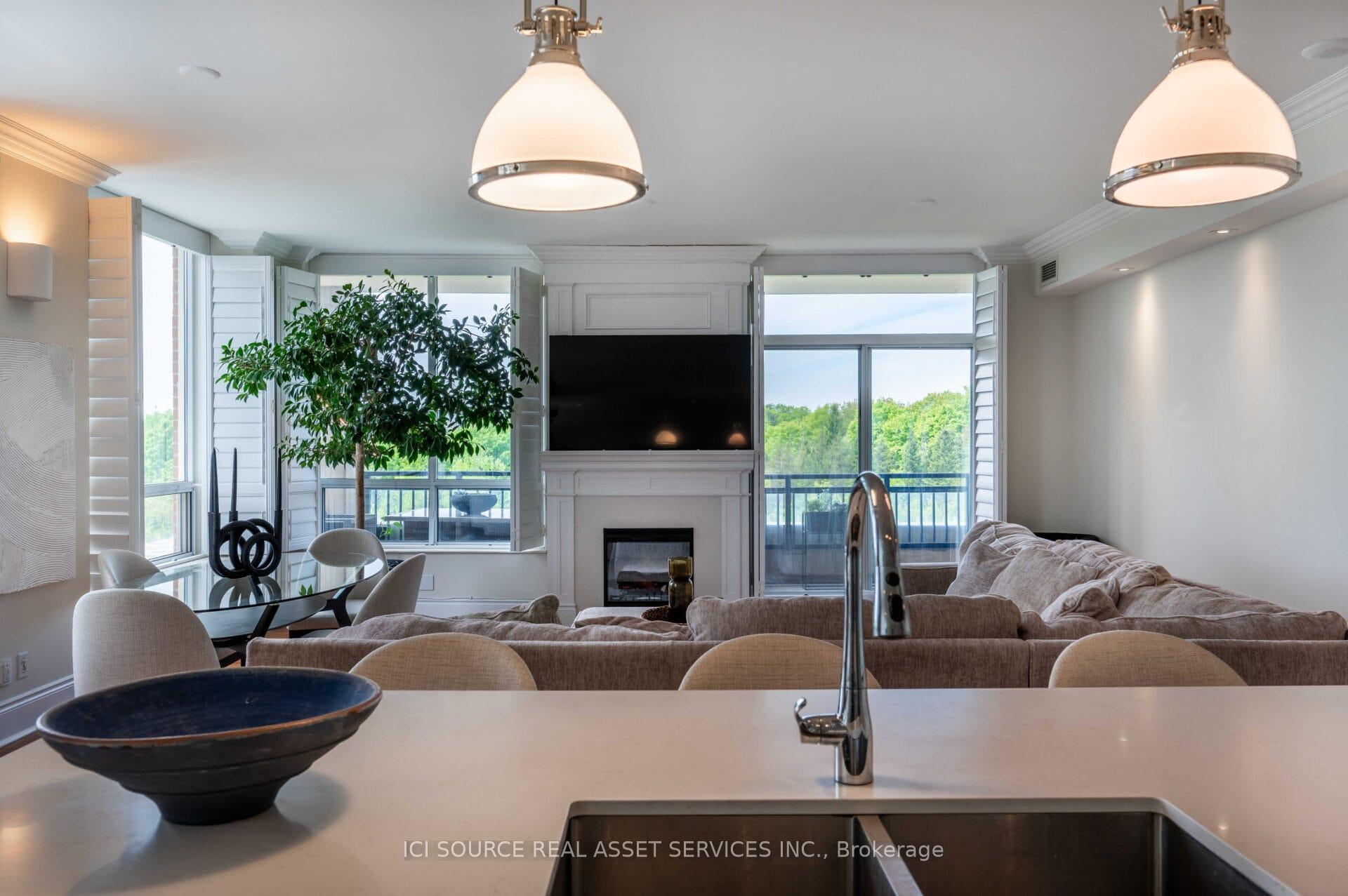2 Bedrooms Condo at 1101 Leslie, Toronto For sale