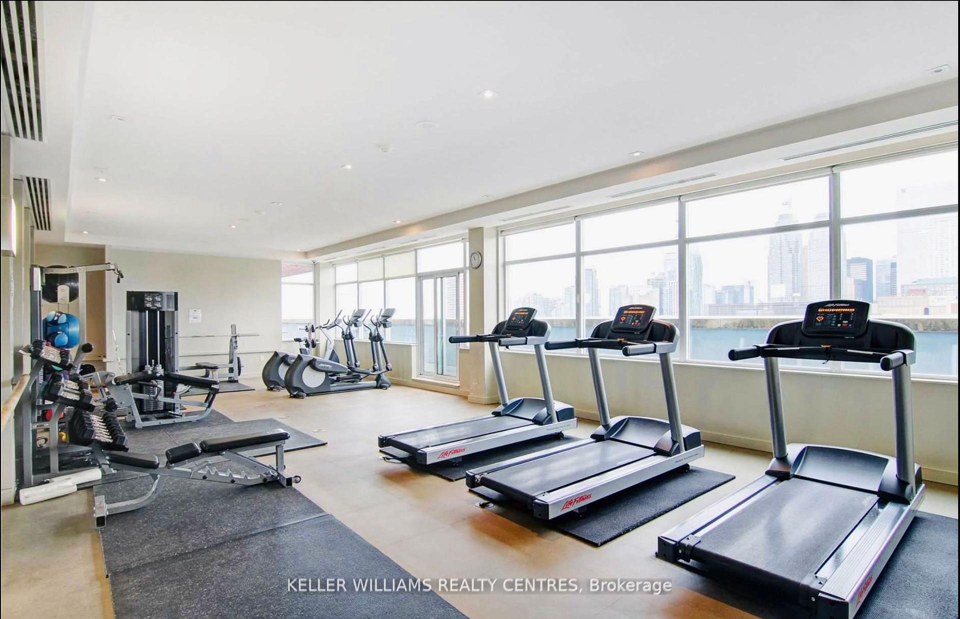 2 Bedrooms Condo at 230 King, Toronto For sale