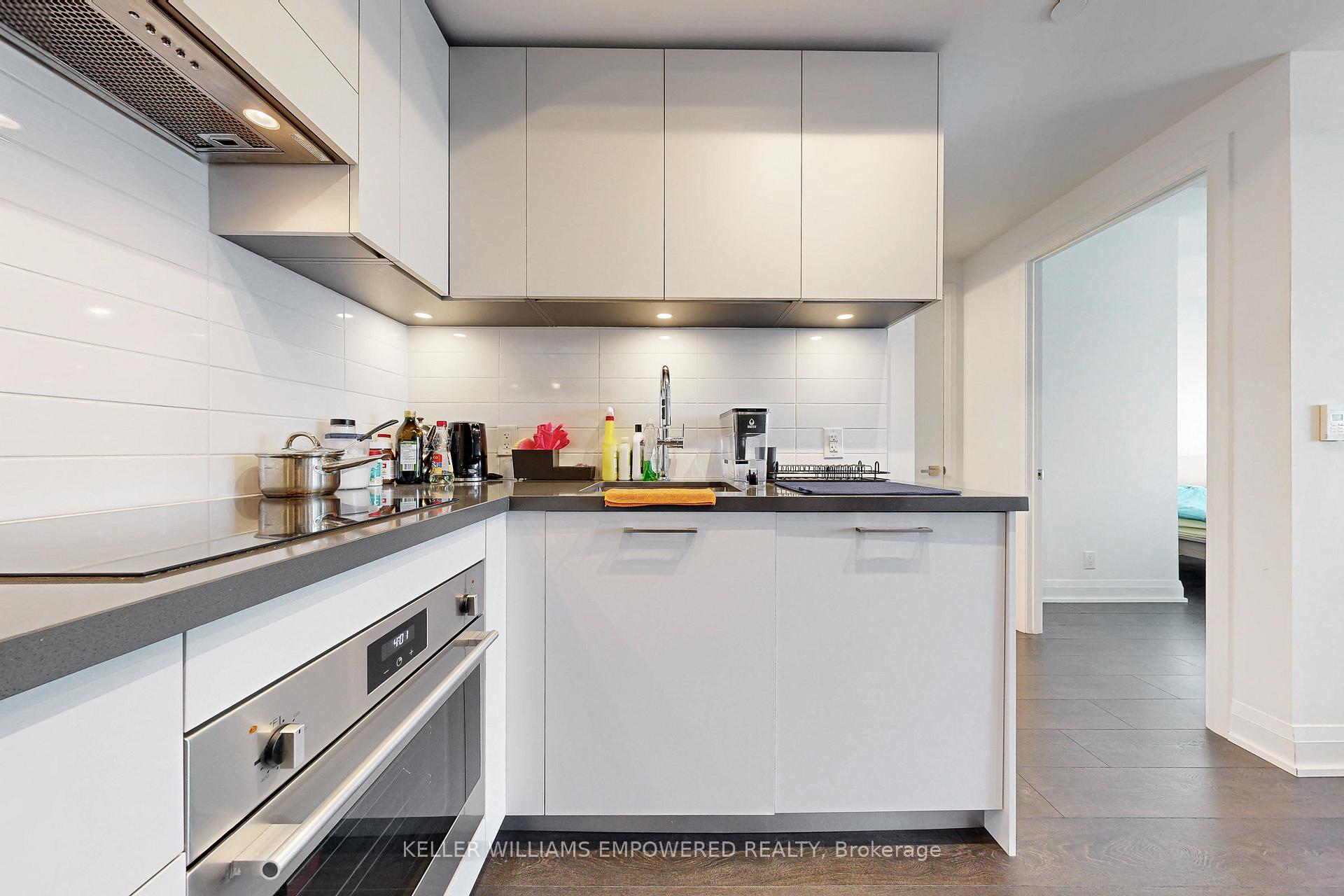 1 Bedroom Condo at 33 Frederick Todd, Toronto For sale