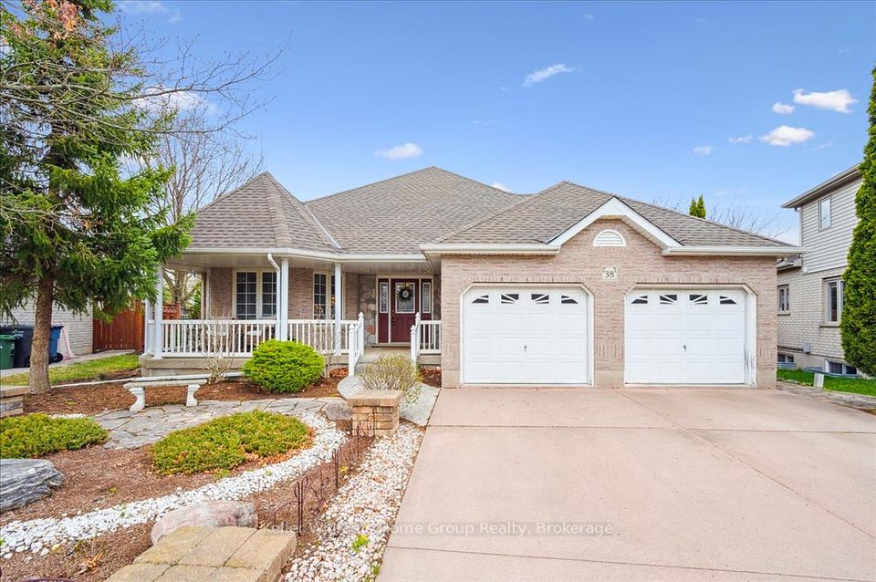 38 Oakridge