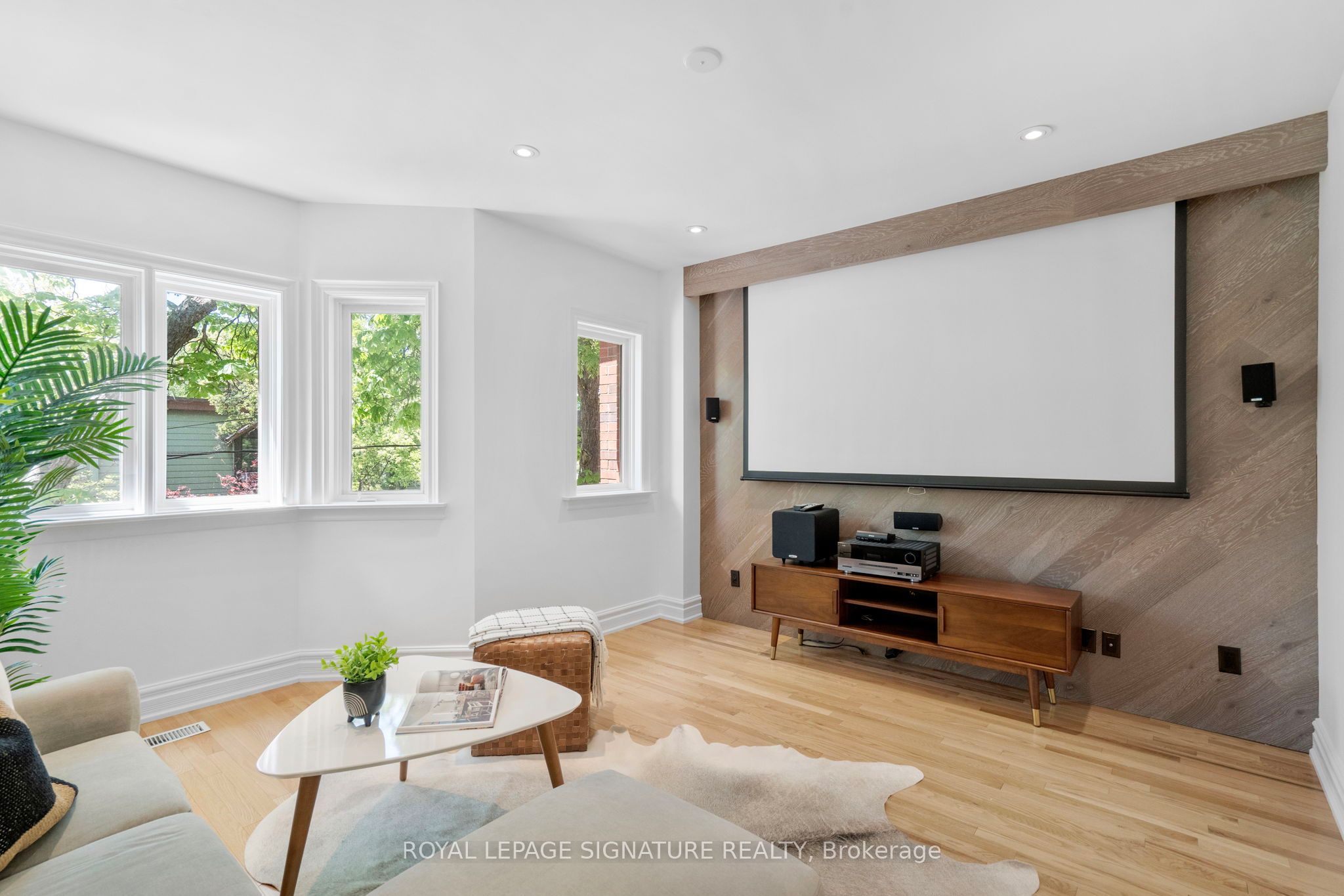 15 Boulton Avenue