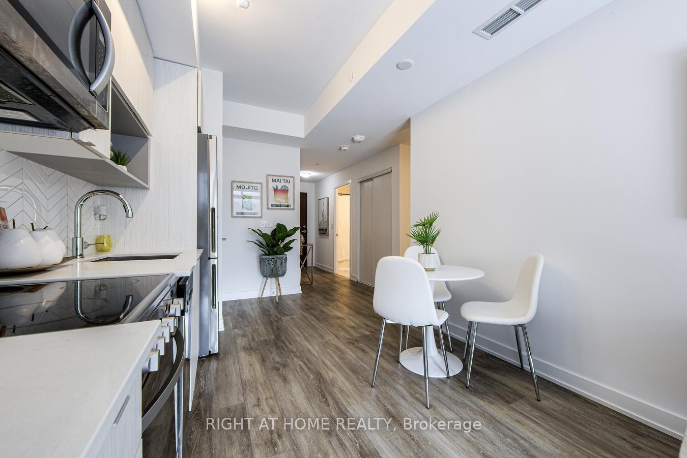 1 Bedroom Condo at 630 Greenwood, Toronto For sale