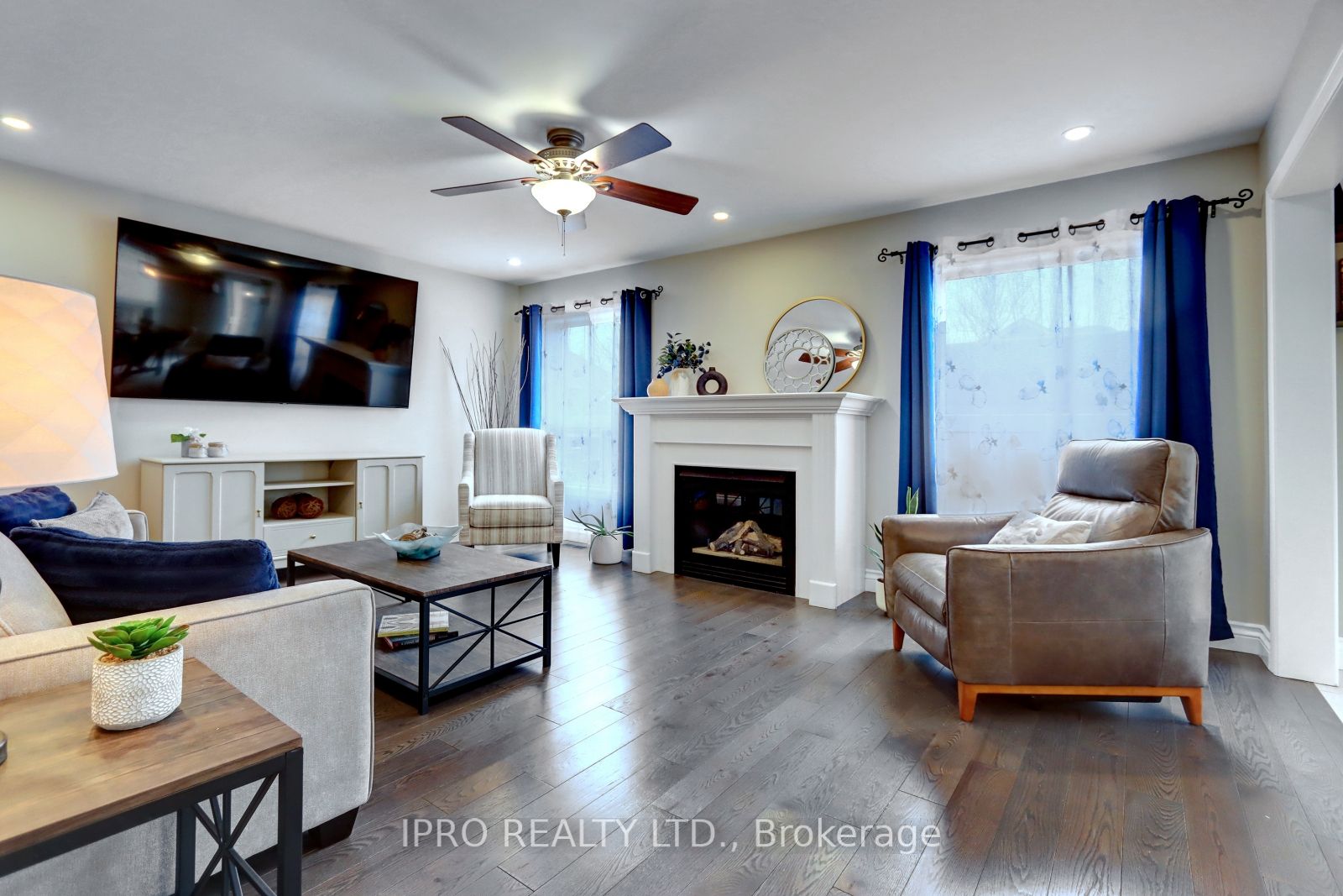 10 Berton Boulevard