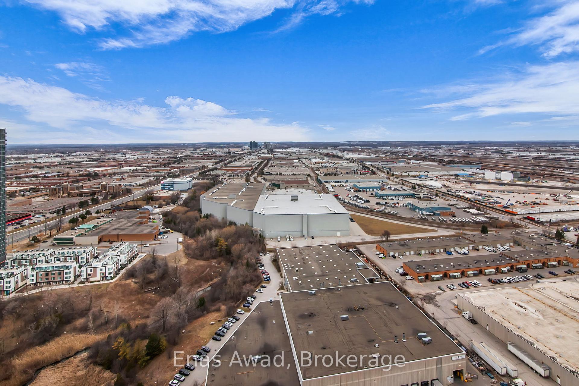2 Bedrooms Condo at 2916 Highway 7,  Vaughan For sale
